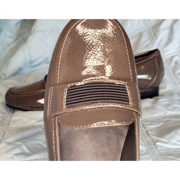 Studio Works Yale Gray Patent Loafer Women's 7.5M Shoes Flat Heel Business Woman - Picture 7 of 8